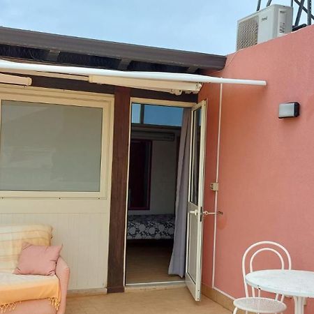 Locanda Basement Rooms ซานวิโต โลคาโป ภายนอก รูปภาพ